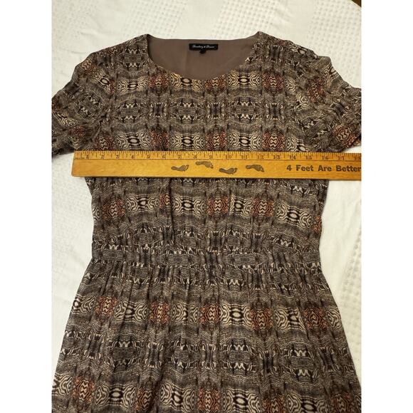 Broadway and Broome 100% Silk Swirl Dress Sz 2 Preppy Dark Academia Office - Picture 7 of 12